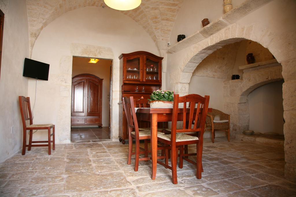 Masseria Montecchie Ceglie Messapica Exterior foto